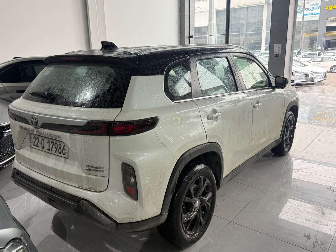 تويتا اوربان سقف اسود بانوراما فول  شركة ساس خليجى ضمان سنتين موديل ٢٠٢٥ مواصفات بصمة شاشة ٥ كاميرات 
داتاشو داخل جلد دشبول لذ 
ماشية ١٠ رقم جاهز بسمى ***********_*********** أربيل, العراق
