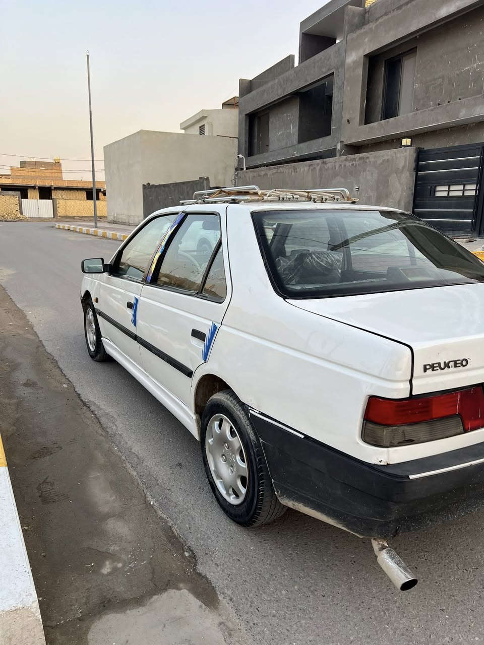 سلام عليكم بيجو روه مديل 2009 محوره اوتماتيك مكينه وكير ونجي 4سياره جاهزه حداديه تريد ثلج تخم تاير كهربائيات كلهااا شغلهااا سياره مانقصهاا اي شي سنويه ل30داخله هزه لسياره تريد مداور تريد وكاله سياره احله من الصور الله شاهد خير من الله مانقصهاا شي سعره  26 وبيهاا مجال ناصريه السكان الصناعي ***********
