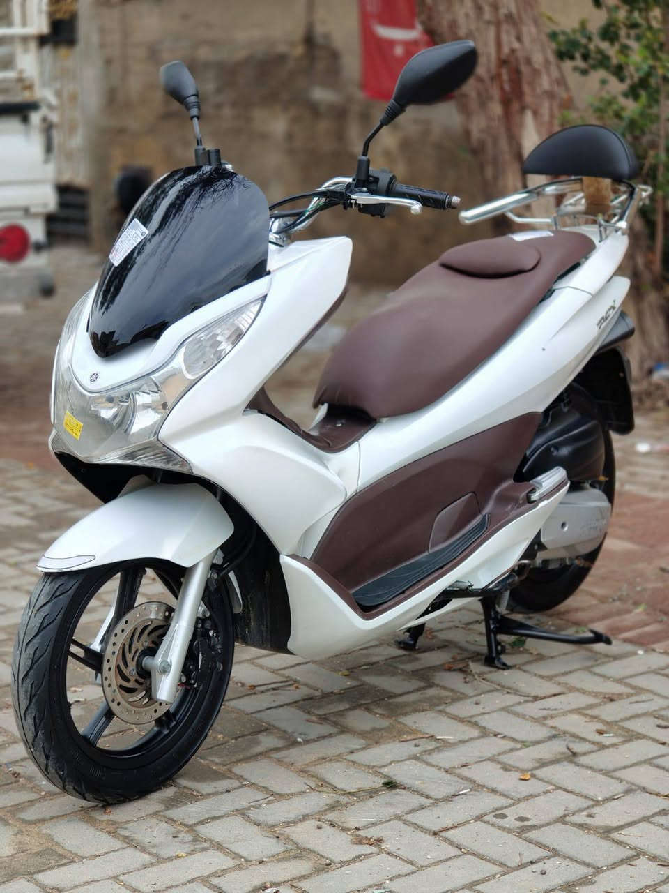 سلام عليكم....
دراجه للبيع بي سي اكس الجيل الاول  
 
دراجه شلعه معدل كهربائيات كلهه شغاله دراجه جديده   بلادية أي نقص مابيهة دهن جديد 
جيب فيتر وتعال افحص
العنوان بغداد مدينه الصدر مطعم ليمنونه الاستفسار الاتصال على الرقم 📞***********
