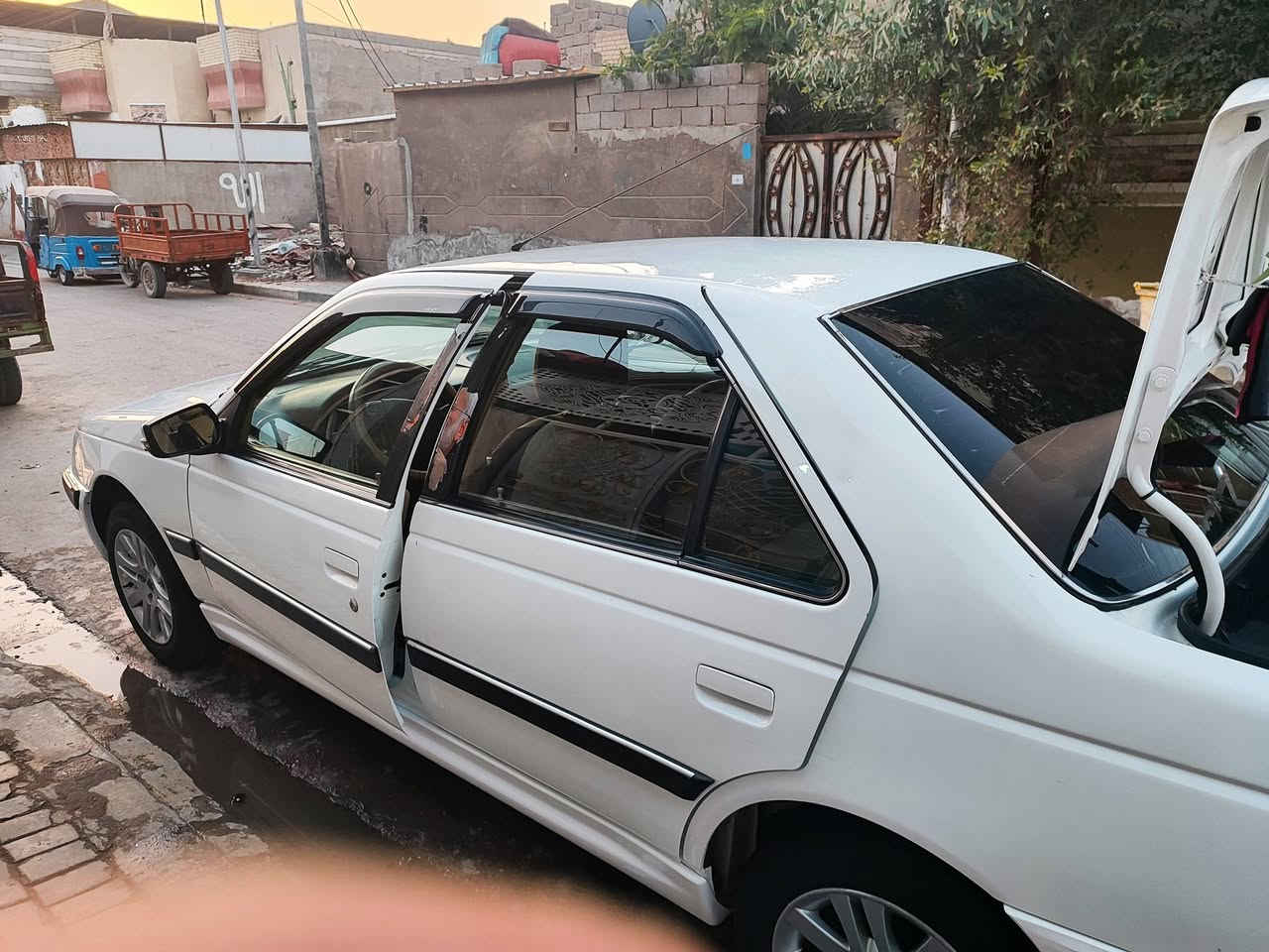 سياره بيجو بارس جاهزه موديل 22 العنوان البصره حي الحسين ***********
