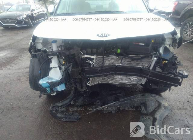 كيا سول ٢٠٢٠ وارد امريكي محرك ٢٠٠٠ ماشية ٤٥ الف ميل رقم واسط باسمي صور الحادث والسونار بالمنشور السيارة نظيفة وجديدة وعلى ايدي  مكاني كوت مركز المدينة 
السعر ١٤٢ 
***********
