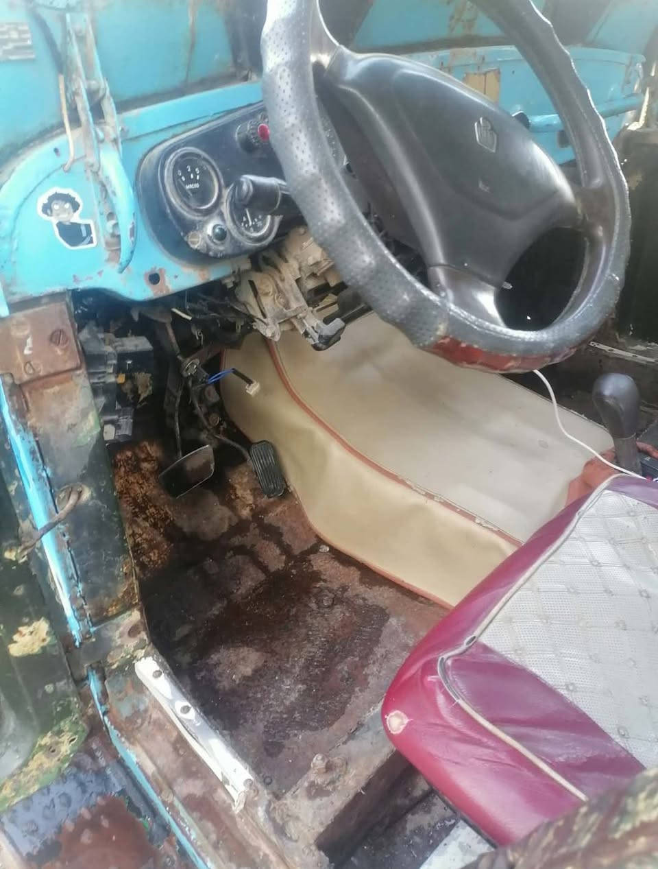 للبيع تحويره كامله مكينه وكير جدد مكاني صويره ب3250وبيه مجال ***********
