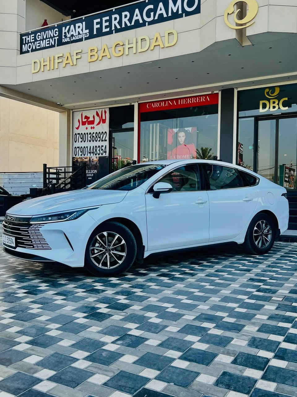 السلام عليكم
🚘        BYD دستروير 2025
مكفولة كفالة عامة لا صبغ ولا بارد 
بيهة رصعة وحدة بالبنيد
السيارة ماشية 9800 قابل للزيادة
السعر :19،750،000 💰 وبيها مجال 
(تسعة عشر مليون وسبعمائة وخمسون )
مكاني (بغداد - حي الجهاد)
-----------------------------‐-------------
     مواصفاتهة معروفة
تشغيل عن بعد🏹
بصمة تشغيل📼
دخول ذكي🗝️ 
شاشة دوارة 🪩
كير ماوس🖱️
🕹️انضمة  ايكو / نورمل / سبورت
📸كامرة خلفية + حساسات
🔦انارة امامية خلفية داخلية LED
وباقي المواصفات معروفة
---------------‐---------------------------
ملحقات السيارة كاملة
منفاخ / فوم / ملقط
شاحنة / كارت دخول وتشغيل
بصمة/ اتصال ***********
