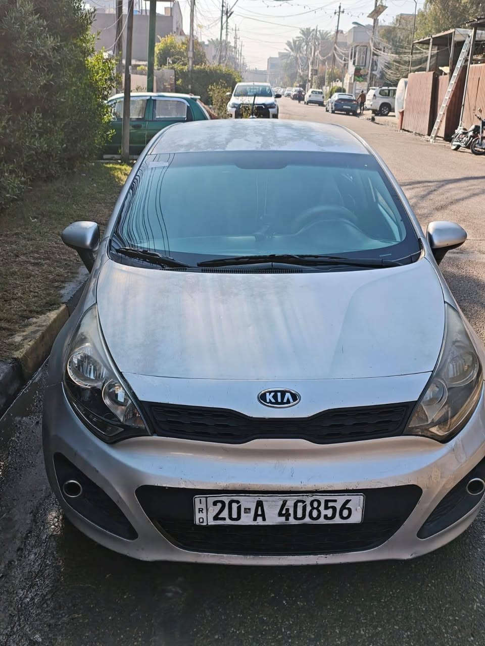 اخوان كيه ريو 2012 امريكيه مكينه 1600 حادثها جاملغ امامي يسره بدون ايرباك موصفاتها معروفه السياره كير مكينه صدر تبريد مكفول سعرها 70 وبيها مجال بسيط مكاني بغداد ساكن  ب الصليخ  وهذا رقمي ***********
