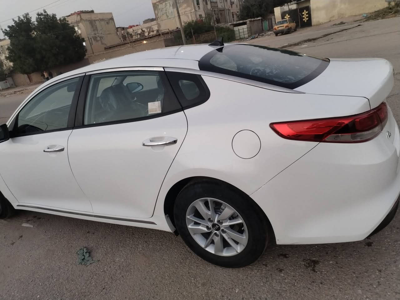 السلام عليكم
سياره كي فايف 2016 وارد كوري  خط واحد بلاد مكينه 2000دوش ماشيه 165 رقم بصره تحويل ثاني يوم السنويه ل28 كفاله من للضربه وارد كوري ما ينكفل من الصبق كير مكينه تبريد حداده خير من الله 

فول مواصفات ما عده التنته

بصمه

تدفه كشنات

تدفه ستيرن

تحكم 

شفتات نمر 

السياره احلى من الصور 

العنوان بصره خور الزبير 

السعر 127 وبيها مجال بصيط لشراي 

***********

ع فيس ما متواجد
