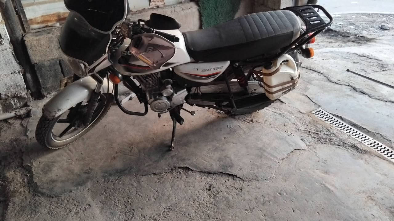 سلام عليكم بوكسر مديل 21 مكيننة سونك يعني انسة عطل تخم تاير جوبلس شرط بنجر مابيهن دراجة خير من الله رقم بغداد تحويل ثاني يوم وين متريد عنوان بغداد الحسينية  سعر مليون و650 رقم ***********
