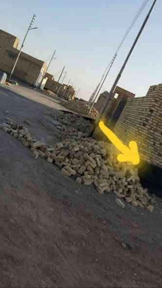 قطعة أرض مساحه 150 متر ٦×٢٥ بحي المهندسين بالبدايه جاي من جامعة ميسان مقابل كلية الهندسه الفرع الثالث باسمي تحويل مباشر خدمات كامله تبليط كهرباء اناره ماي مجاري مدرسه ابتدائية سعر ٢٥ مليون نهايته الشراي يتصل ***********
