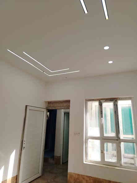 دار للايجار طابق الثاني
مساحه 150متر
يحتوي على غرفتين نوم مع هول واستقبال ومطبخ وصحيات وبيتونه
عنوان كركوك أسرى والمفقودين قرب معهد الفنون الجميله
سعر 225الف ماء وكهرباء على صاحب الدار

***********📞علي 
*********** 📞ابو مصطفى يايجلي
