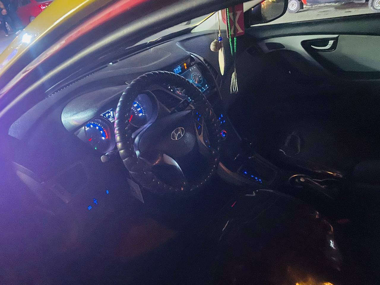 السلام عليكم سياره النترا للبيع موديل 2015
***********
