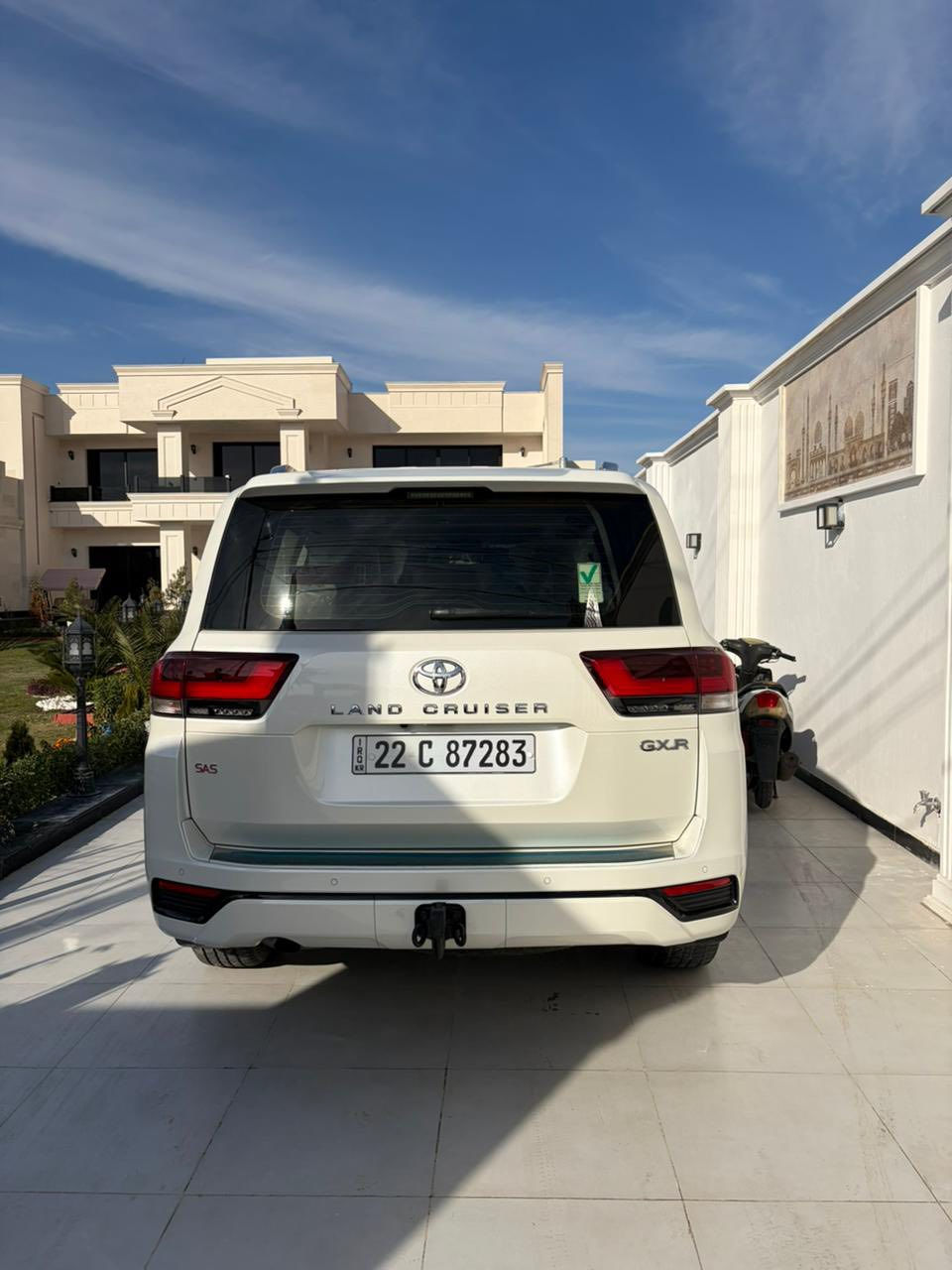 السلام عليكم لاندكروز Gxr موديل 2023 مكفولة كفاله عامة للبيع نقد فقط السعر 65000 يعني 6 دفاتر و 50 ورقة 

المكان السيدية 

***********
