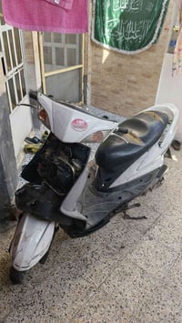 دراجه سكنس فحل نوزل خطين دراجه مرتبه بيها فقط تاخير بالتشغيل بيها زوج ...