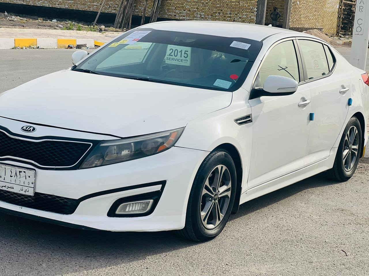 السلام عليكم للبيع كيا اوبتيما 2015 وارد امريكي 
سياره بسمي مداور ثاني يوم  رقم ذي قار 
ضررها بنيد وجاملغ.      مواصفات 
شاشه 
كامره دوار 
ويل كروم 
يده نيكل 
اشاير بلمري 
دواخل لونين 
تحكمات 
محرك 2400
السياره جديده وجاهزه للأخير مكانه الناصرية المركز السعر 118 وبيه مجال للاستفسار ***********
