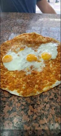 لحم بعجين +بيتزا=نكهه ما تنساها شنو تحب تجرب اليوم من كوديا 0777210709...