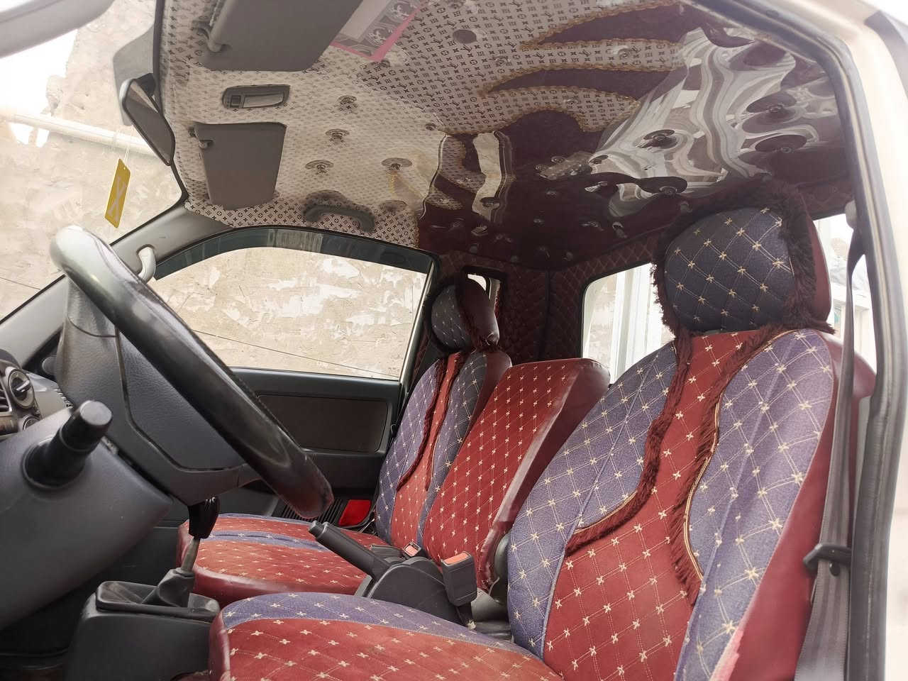 سلام عليكم 
كيه فحل مديل
2017
حجم 4000
مفتوح مو مسكر 
سياره: مكفول كفال
 تخم تاير
سياره: بسمي تحويل 
مكاني: بغداد المشتل 
السعر:130او بيه مجال 
رقم :***********
ما متوجد فيس  نتصل
