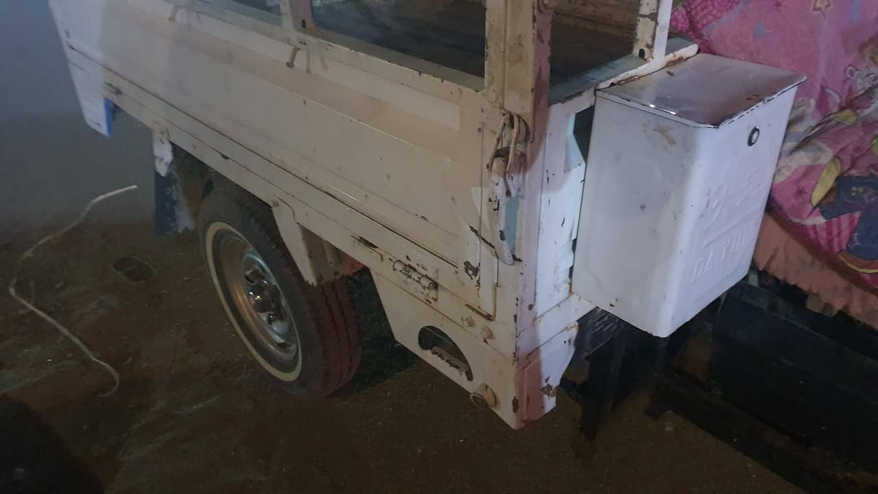 ستوته للبيع موديل 2010 محرك كرتون رقم جديد احول باسمك سعر اتصل علئ رقم لا يوجد وتساب واله خاص ***********
