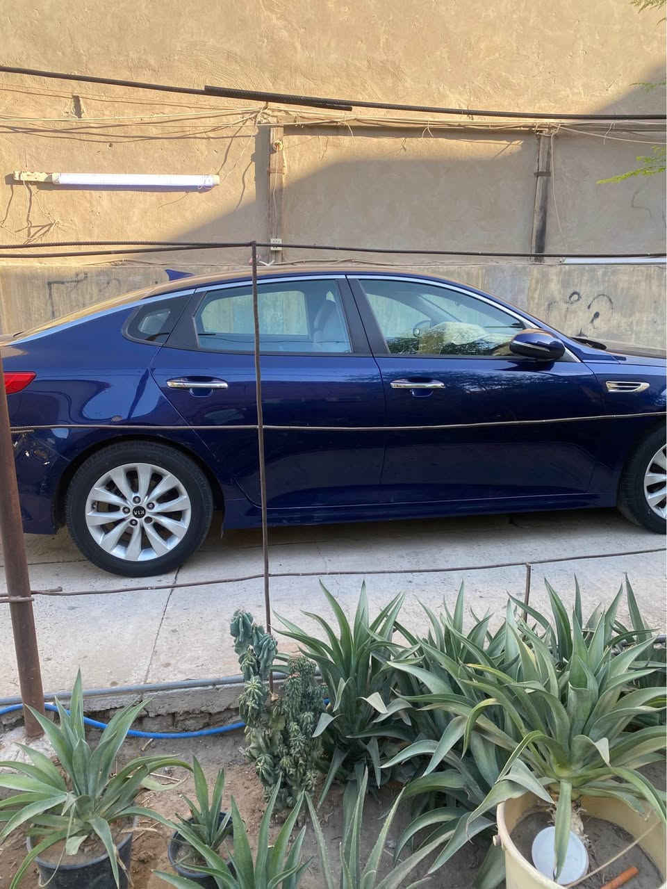 اوبتيما موديل 16 امريكي 
حادثها فقط بنيد مبدل ومصبوغ 
باقي السيارة قطرة صبغ مابيها
مواصفات عادية 
محرك 2400 gdi
رقم سليمانية بأسمي 
جاهزة 
مكاني بغداد 
*********** بغداد, العراق
