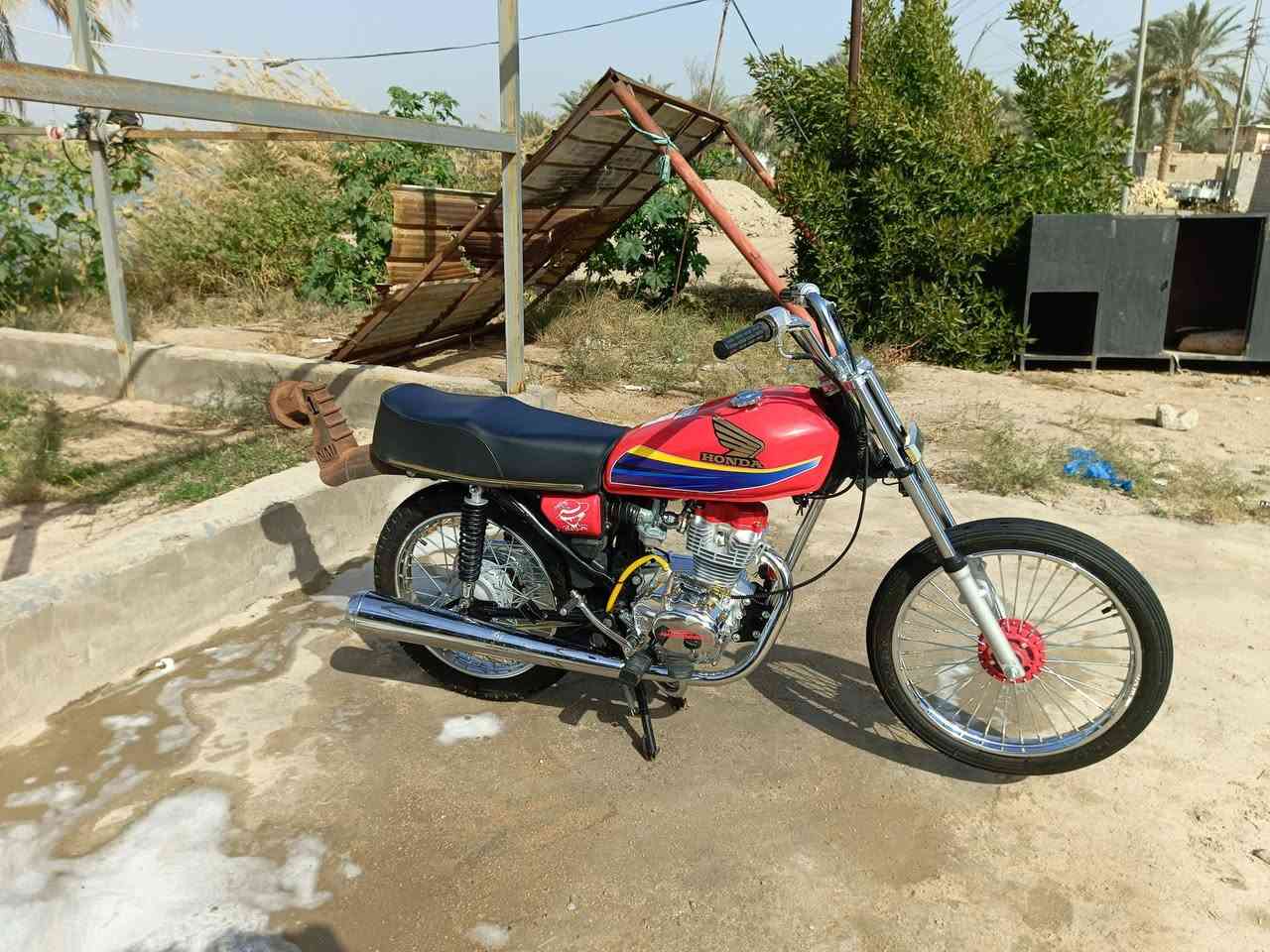 سلام عليكم دراجه لبيع كلك مكفوله عشائرين صرله شهر من معمره سعر 700 بدون سبايدر رقمي بيه وتساب ***********مكان اعكيكه
