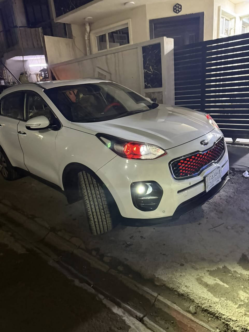 السلام عليكم سبورتج خليجية 2017 فول مواصفات ما عدة لفتحة لسيارة نضيفه وبيهة بابين صبغ لسيارة بيهة صوت رواجز بلمكينة ابيعلكياهة مكينة لسيارة كلش حلوة وبلعافية علياخذهة 
 
لسعر 140
لرقم:***********
