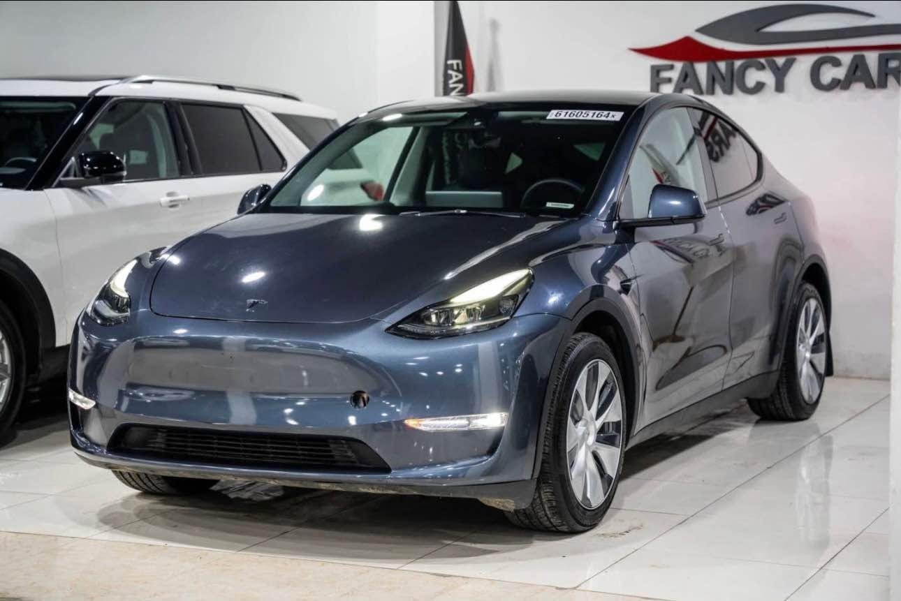Tesla model Y Dual Motor 
Model:2023
Condition: one part
Horse power: 400 HP
Torque: 500 N.M

تێسلا مۆدێل Y دواڵ مۆتۆڕ لۆنگ ڕەینج
مۆدێل: ٢٠٢٣ 
بەس بۆنیت سبوغە بێ ژۆرێ بێ ئێرباگ زۆر خەفیفە
هێزی ٤٠٠ هۆرسپاوەر بە تۆڕکی ٥٠٠ دواڵ مۆتۆڕە
ماوەی ڕۆشتوو: ٣١ هەزار میل
ڕەقەم هەولێرە و هەزەو سەنەوی نوێیە 
ڕەقەم تەلەفۆن: ***********

تیسلا مودیل Y دوال موتور لونگ رینج
مودیل: ٢٠٢٣ سیارە بیها بس بونید سبغ بدون دواخل بدون ارباگ دعم خفیفە جدا
قوة السیارة هي ٤٠٠ حصان و تورق ٥٠٠
سافر ٣١ الف میل سیارة رقم اربیل هزە و سنوی جدیدە
رقم هاتف: *********** أربيل, العراق
