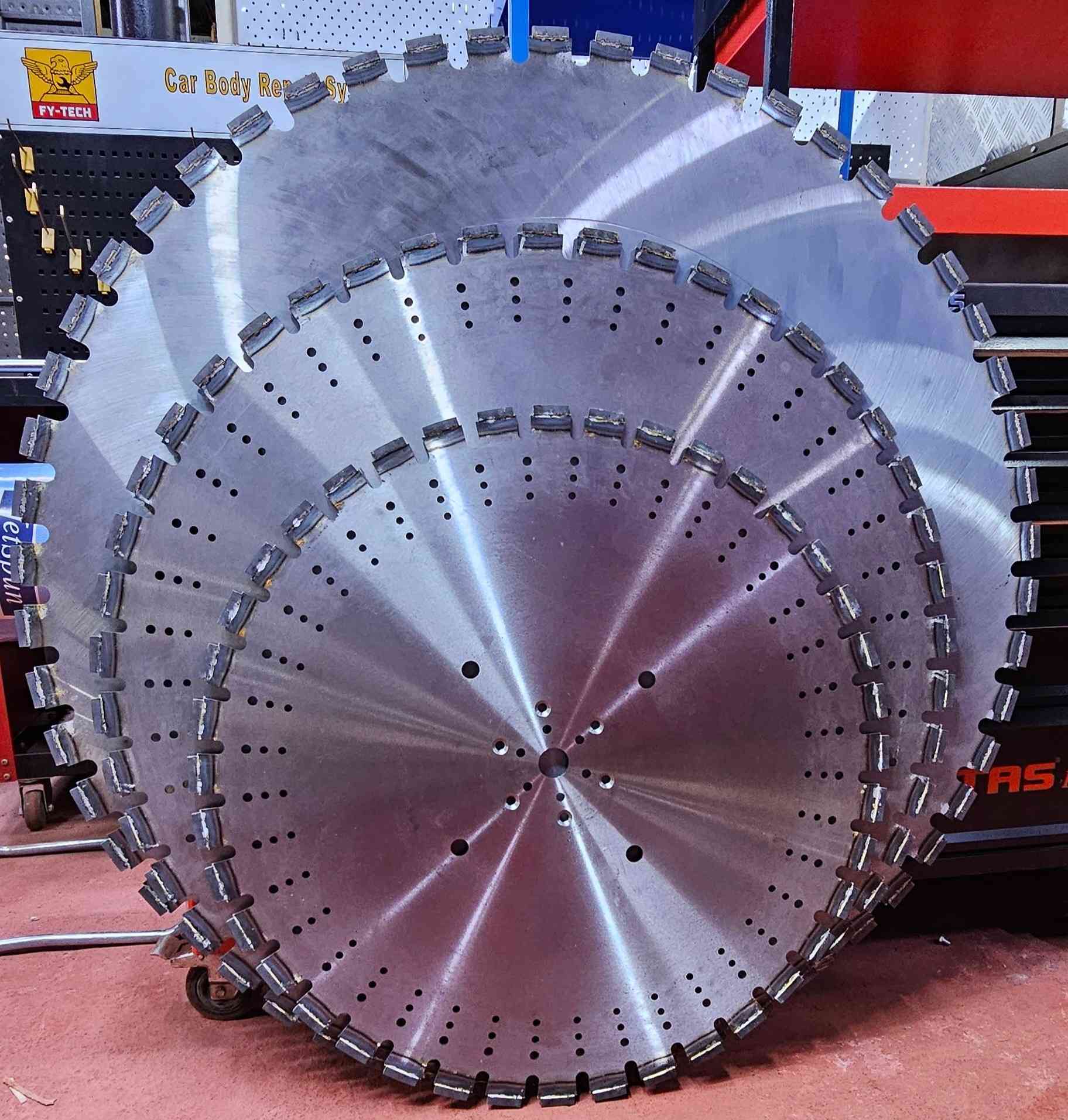 من جديد توفر عدنا اجهزة قص الحايط
واحدث انواع كاصوصات بانزين و ديزل
كوسرات يدوية والحلقية
حادلات يدوية والسياقة
ساقولات
مساطر تعديل صب
اجهزة الطرطشة و نقل الخرسانة
جلايات صغيرة و كبير
رافعات مقصية
رافعات سلة
كرينات جسرية
رافعات مخزنية
عدد كهربائية
والكثير الكثير
متوفر جملة و مفرد
للطلب والاستفسار
***********
***********
العنوان اربيل صناعة شمالية خلف فاملي مول
موجود توصيل كافة محافظات
کوردی
ئێستا بەردەستە لامان
ئامێری بڕینی دیوار تۆماتیک و دەستی
بەهەموو قەبارەیەك
جەلایەی کۆنکریت
ئامێری شەربەتاو
پەمپی کۆنکریت
کرێنی ناو کۆگا
بەرزکەرەوەی کارەبایی
لەگەڵ کۆمەڵێ جۆری تری نوێترین ئامێرە کارەبایی یەکان
بۆداواکردن
***********
***********
ناونیشان هەولێر پشت فاملی مۆڵ
گەیاندن بەردەستە
