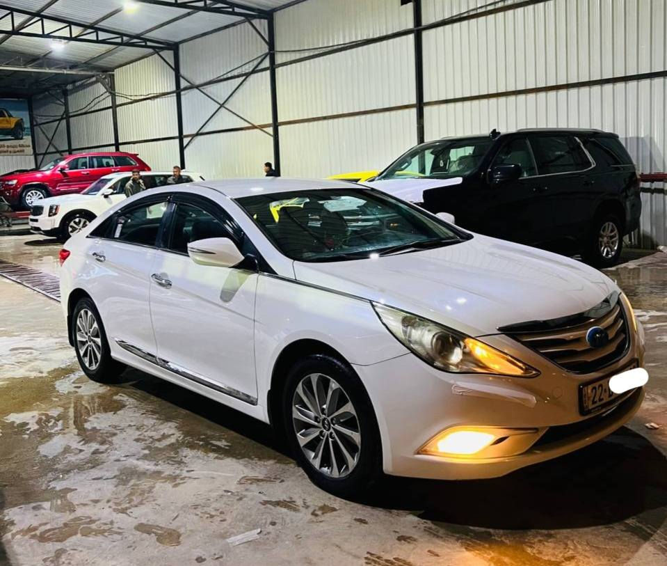 السلام عليكم سوناتا 2013  شكل 2014 خليجي الشركه العامه رقم اربيل دولي تحويل وكاله مضمون مكفوله لا صبغ ولا تبديل فقط بارد 
مواصفات
مكينه 2400 دوش مكفوله
كشن السايق كهرباء 
مري شفط
بكلايت لد
داخل بيجي 
تحكمات فول
تبريد قطعتين
شفتات استيرين
ويل كروم 
اشاره بلمري
حساسات خلفيه
5ويلكب وتخم تاير
كير ومكينه وحداديه وتبريد كفاله مكاني الحله   السعر 137  للأستفسار *********** حلة, بابل
