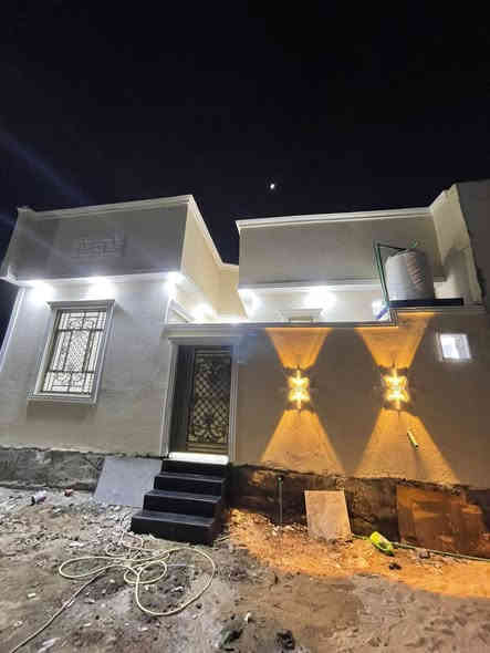 اسعد الله اوقاتكم بكل خير 🟥 بيتين البيع مساحته البيت 
100متر واحد ركن واحد بصف الركن 
الموقع البصرة أبو الخصيب شارع ابو كوصره
كل بيت يحتوي علو 🟩
2قرف نوم 
صاله
ديوان 
مطبخ
صحيات داخلي وخارجي 🟥 
نوع العقار طابو زراعي عراقي وكله اونسخه من الطابو 🟥 
سعر البيت الواحد 65اوبي مجال 💸
***********
