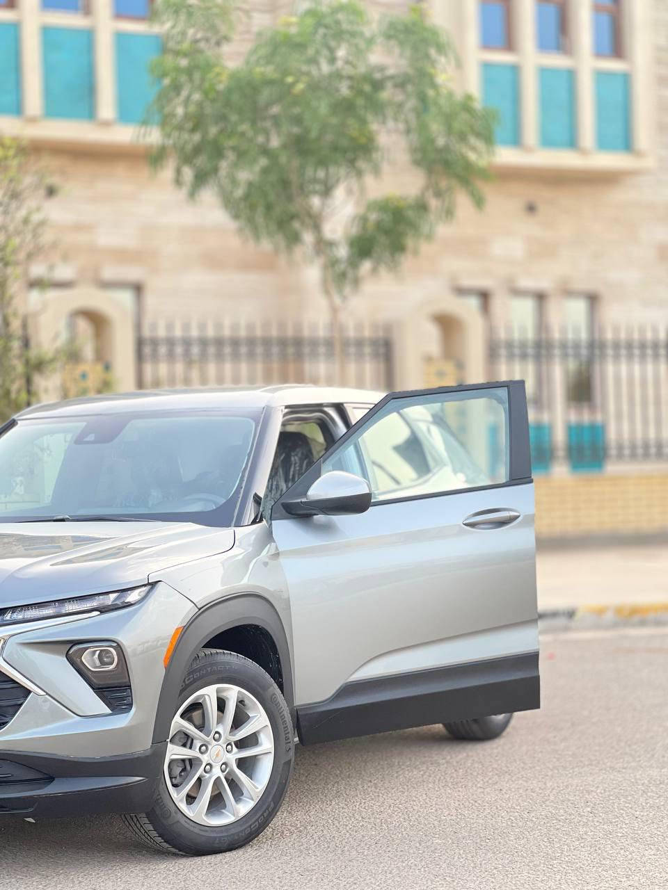 تريل بلايزر موديل 2024
لون رصاصي 
رقم بغداد انكليزي
السعر 150 وقابل للتفاوض 
رقم الهاتف ***********
