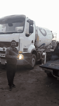 السلام عليكم خباطات عدد٢ للبيع رينو ٢٠١٣رقم أربيل ١٠متر لبهير المكسور ٢٠١١رقم دهوك ٨متر لبهير شرط التحويل مكان السيارات بغداد جرف النداف ***********و***********
