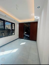 #سيف الحمداني دار 50 متر للبيع يحتوي  على هول صالة منور مطبخ وخدمات عد...