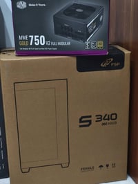 للبيع كيس زجاجي + بورسبلاي كولر ماستر كولد  وياهم كت مراوح هدية  عارضه...