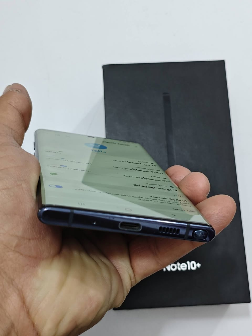 SAMSUNG  NOTE 10 +
نوت 10 بلاس جهاز معروف
لا طبع لا عطل 
عربي شرق اوسط دبل شريحة 
ملحقات كاملة 
حت القراصه مال لبة القلم موجودة 
بس ظهر مبدل والقديم موجود 
ذاكره 256 
عشوائيه 12 +8
كوت واسط 
سعرة 270
***********
