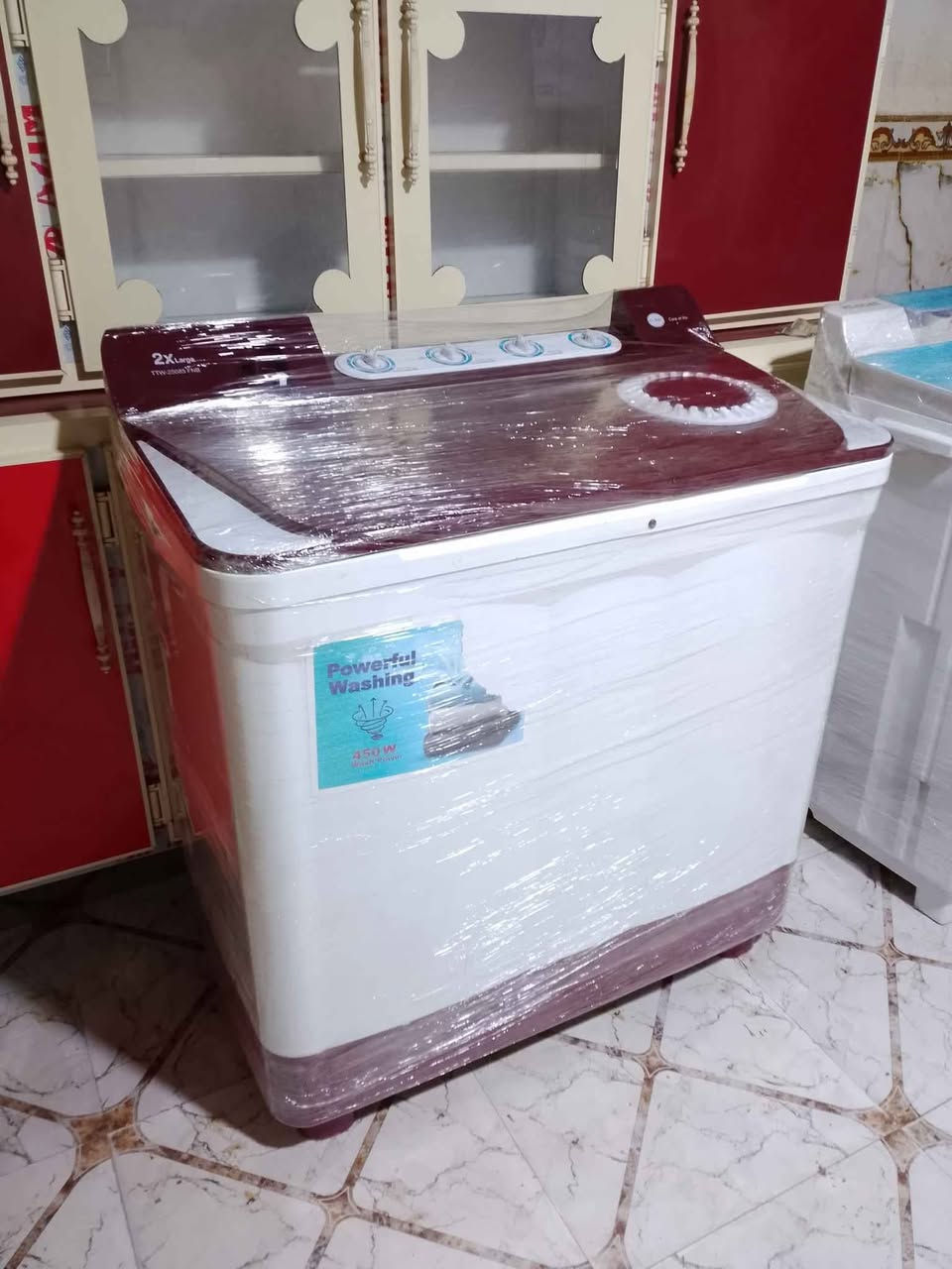 للبيع غساله جداً  نضيفه باله  حجم  كبير 25 كيلو  نوعيه شرط شغل  عله البلاد  سعر /  110 / + كاونتر 3 قطع  تركي اخو الجديد  مترين وسنك متر   سعر 260  العنوان بصره تاميم اللاستفسار ‏‪***********‬‏ متوفر توصيل البصرة, العراق
