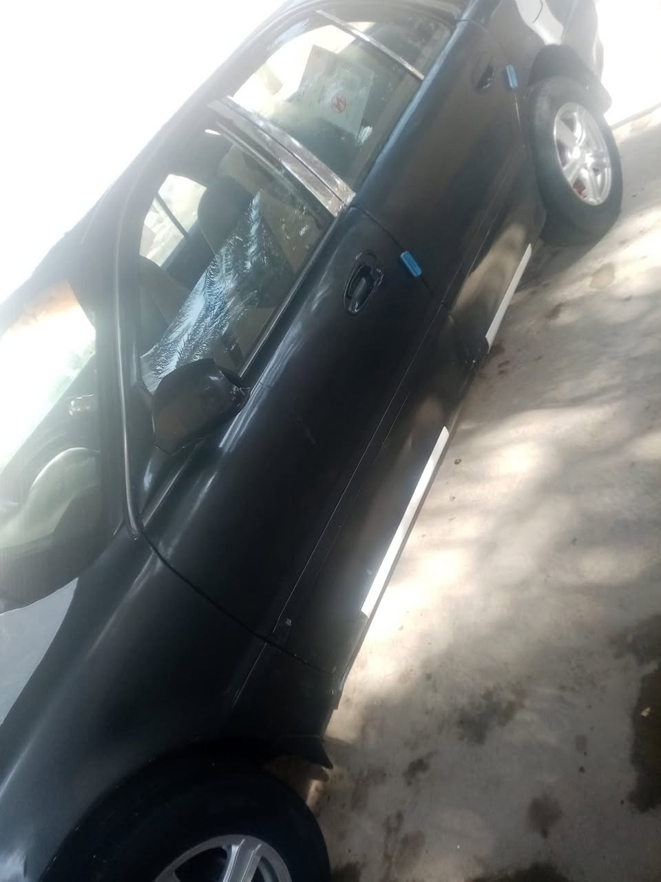 السلام عليكم سيارة سونات تو موديل ٩٤ مكينه وكير مكفولات تخم تاير جديد كير عادي كهربائيات كله شغاله رقم ديالى ألماني سنويه لل٢٩ العنوان ديالئ السعر ٣٧ وبيها مجال الرقم ***********
