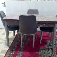 طقم سفرة • ٤ كراسي • ميز