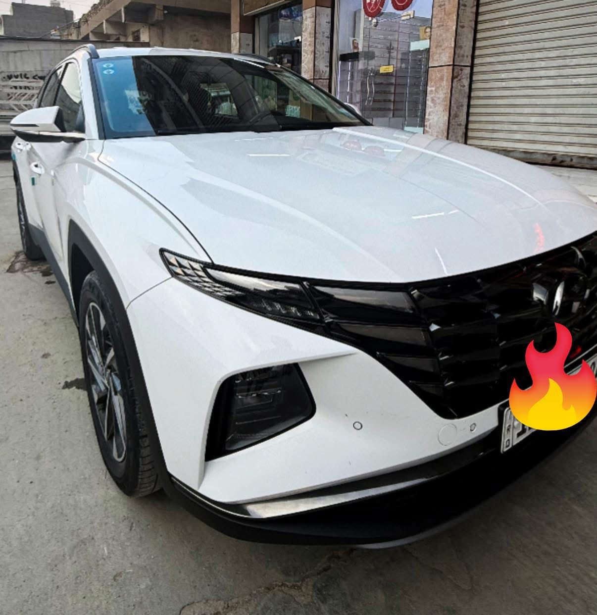 السلام عليكم
 توسان خليجي 2022 للبيع نظيفة جدا
ماشية 64 الف 
  محرك 2000 دوش  
بصمة تشغيل
بصمة ابواب
كراسي كهرباء
فول تحكم ستيرن
لايت العدسات متحركة ويا الاستيرن
حساس امامي
حساس خلفي
مري شفط ويا القفل
نظام ترحيب
اشاير بلمري
قطعتين تبريد 
 السيارة مكفولة  بدون صبغ 
عدا بارد وفطر بالدعامية كد اصبع مصلح
رقم بغداد دولي باسمي تحويل مباشر
سعرها 198 ورقة
بغداد ***********
