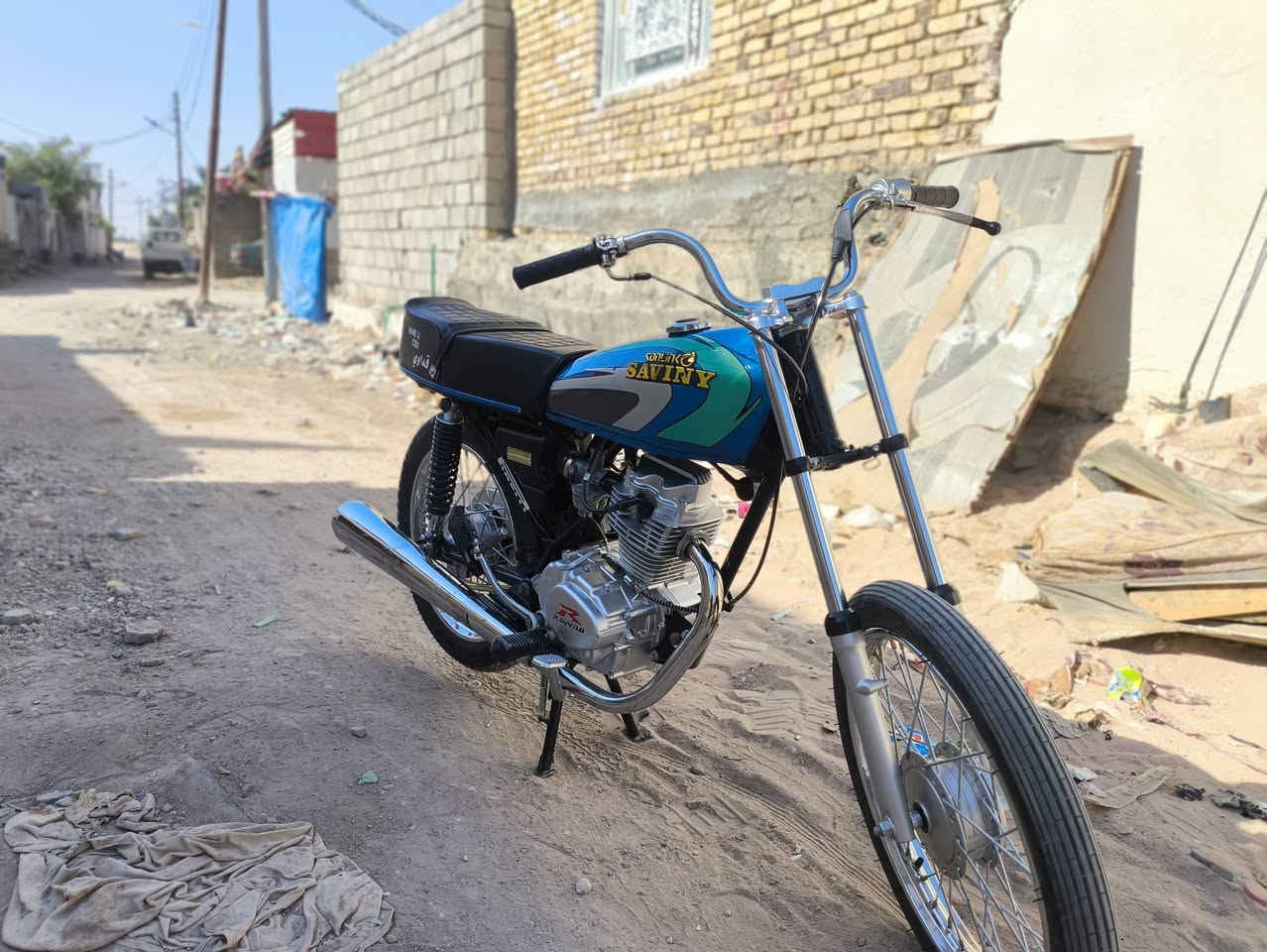 دراجه ايراني أدوات بس رقم شاصي موجود محرك رابيدو 6احرف الاصلي جديد ما مفتوح الدراجه تعمير جديد نظافتها موجوده بالصور وشوف العين السعر 825 مكاني القرنة هاذ رقم *********** موجود واتساب
