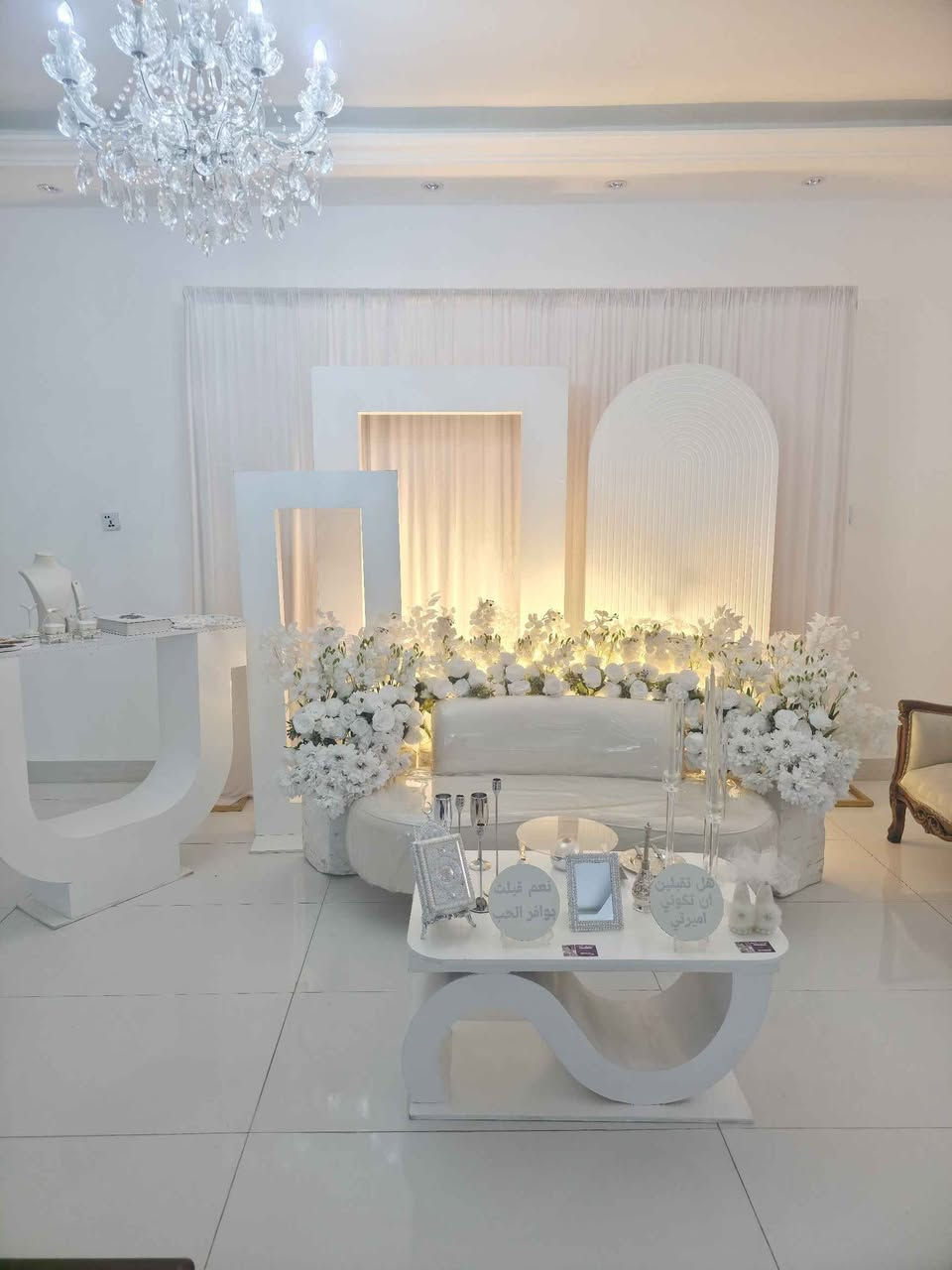 🤍💍… كوشات منزلية متوفرة للاجار داخل بابل #عقد_قران #حفلات #حنة #كوشات #خيمه المشيه #كراسي شيفاري #جنط العروسه #برنص المهر #وثيقه العقد #مصوره لتصوير احلى الذكريات بجوده عاليه واحترافيه للأستفسار واتساب *********** حلة, بابل
