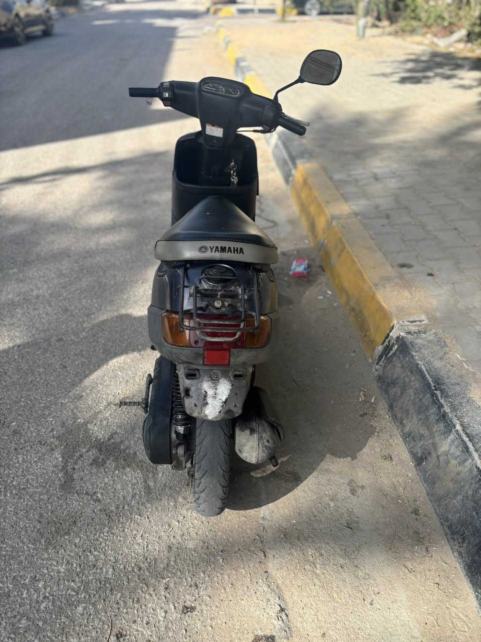 حبايب بطه 1999المكينه والكير كفاله 100‎%‎بس الفرات الاماميه شويه بيهن ملاحضات كدامكم الدراجه طالعه من الحاويه بتاريخ 2025/9/9يعني جديده والدراجه انتركت فتره محد مشغلهه فتره 3اشهر شغلتهه شغلتهه بشهر ال12نكره وحق محمد السعر 600وبيها مجال للتواصل***********
