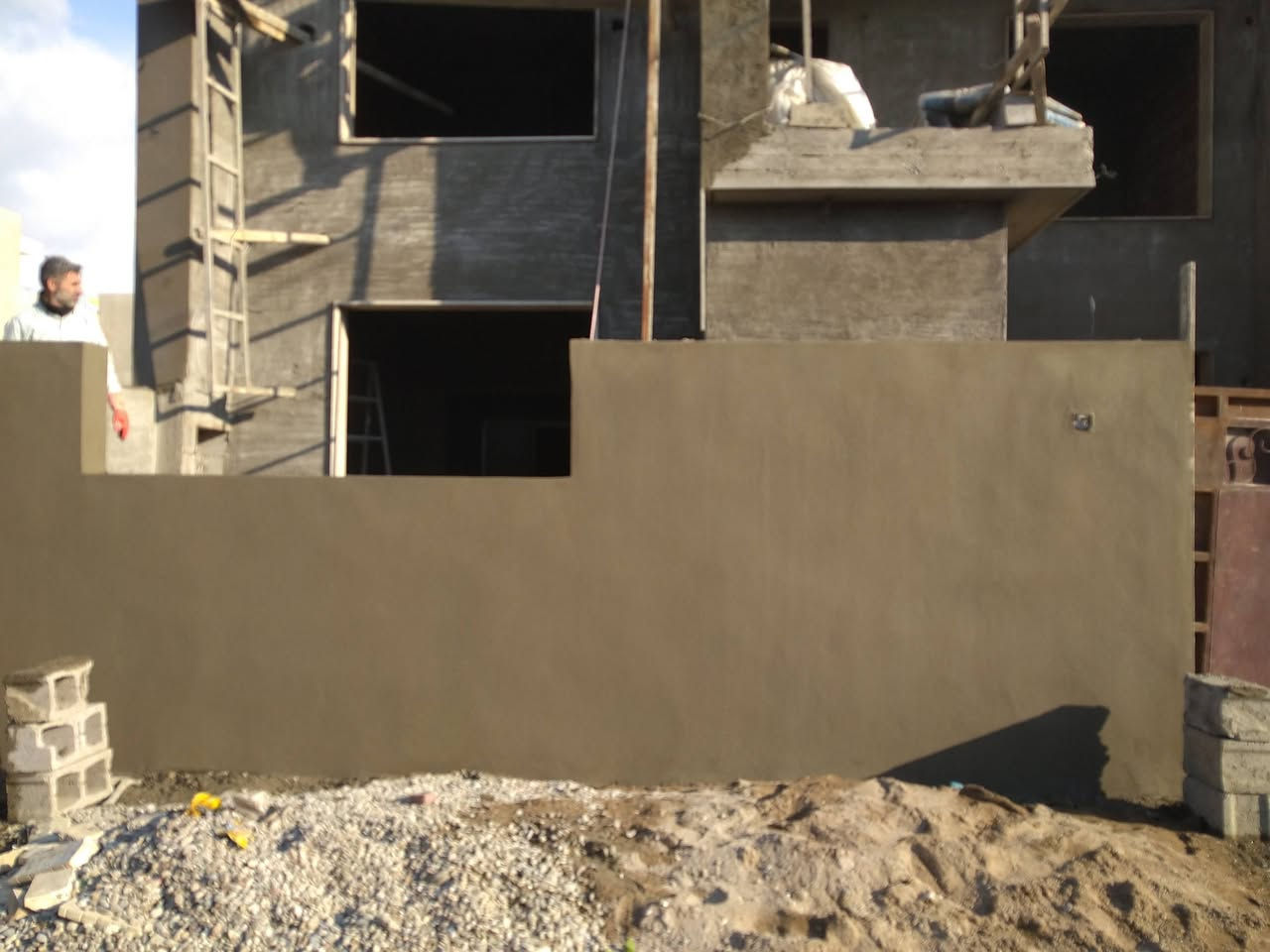 كادر لبخ سمنت متفرغ داخل كركوك فقط ***********
