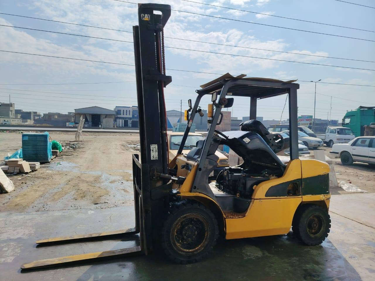 للبيع رافعه كتر 2005
3طن جب عالي حركتين 

***********

***********
