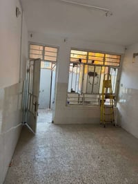 مشتمل للاجار الشعب شارع الصحه قرب جامع المبركع البيت مدخلين استقبال وخ...