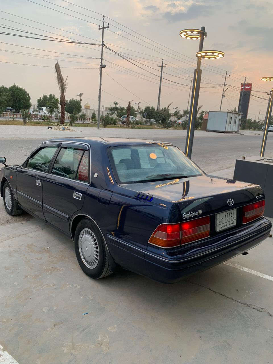 السلام عليكم حبايب 
راس الثور تكم للبيع او مراوس 
السياره جاهزه من كلشي ومكفوله من الكص والحادث 
مصبوغه عام جماليه رقم بصره مداور راعيه بالنجف موجود السعر 115 وبيه مجال وهاذا رقمي وبي واتساب ***********
