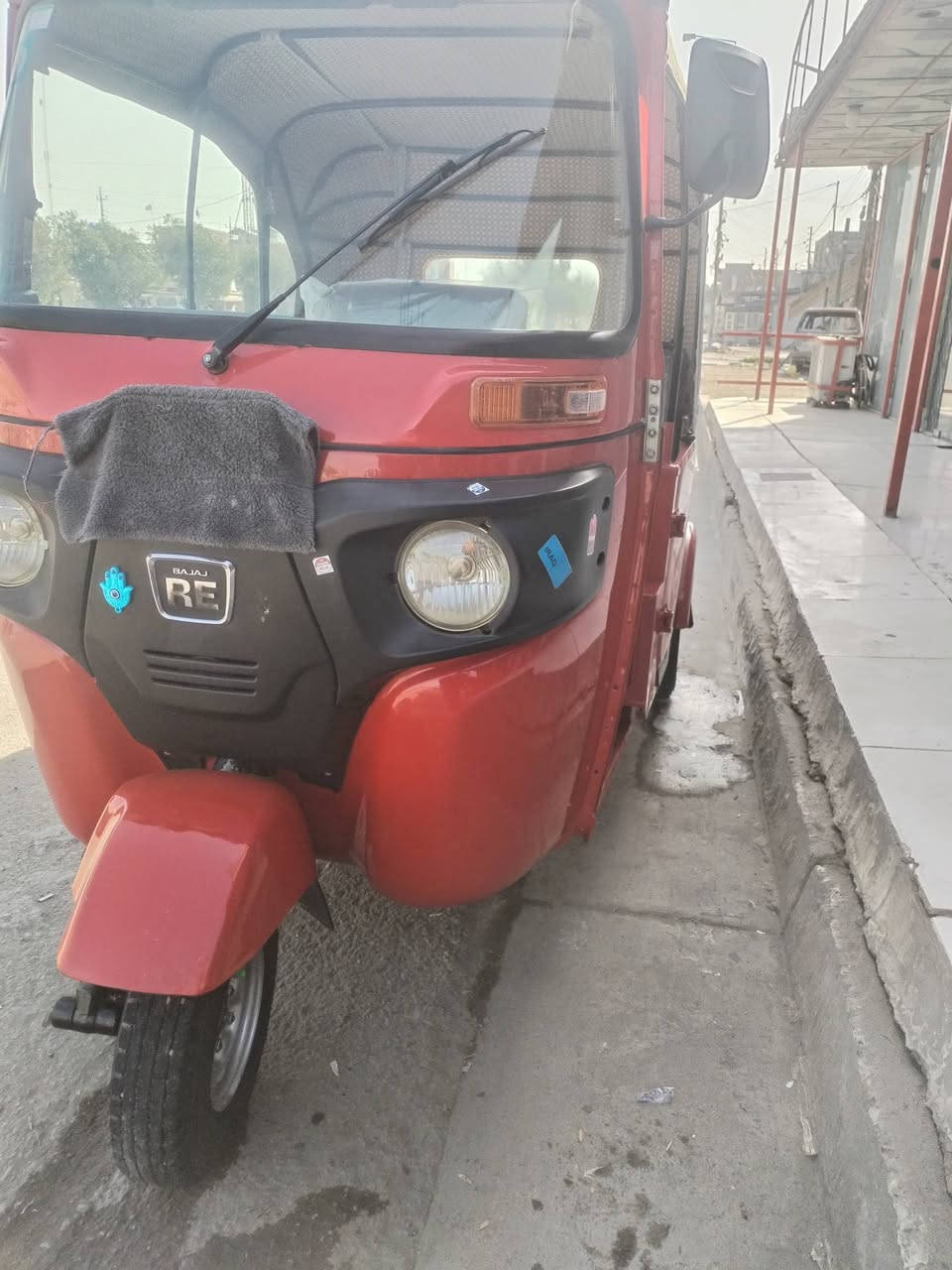 تكتك لبيع موديل 22 رقم وسنويه مكفوله عامه الشراي يخابر المكان بغداد الكماليه شارع اصفر ***********
