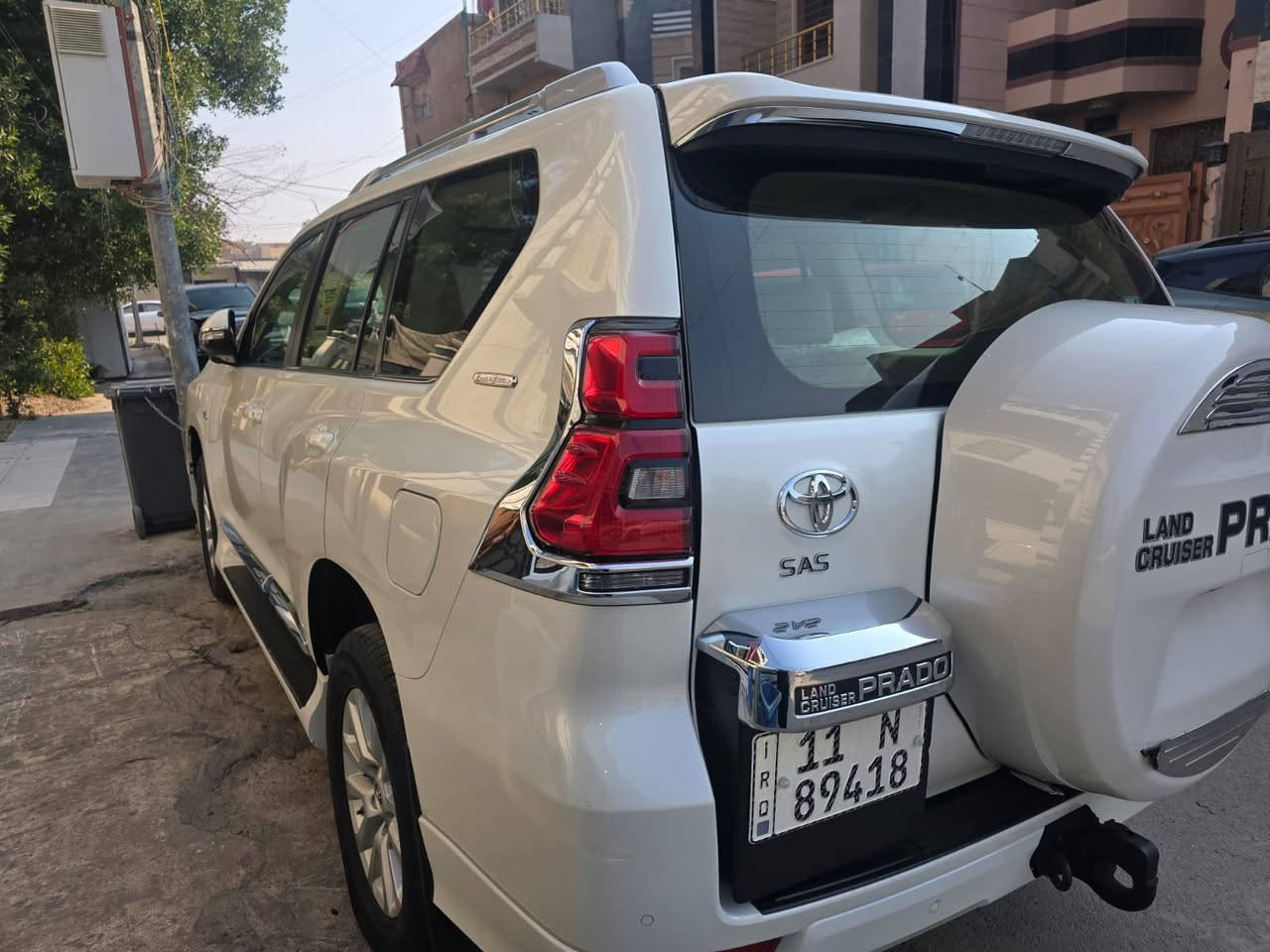 سلام عليكم
تويوتا برادوVX فول وكالة. موديل
2020كفالة عامة من كلشي سونر موجودبلصور
مواصفاتها : 
١-سلايت قماره
٢-مثبت سرعة
٣-حساس خلفي
٤-كاميره خلفي
٥- دبل تانكي  
٦- اشارات بالمرآة
- كشافات ضباب
٧-كراسي مخمل بيجي 
٨-شاحن واير ليس
٩-شاشه اصلية 
١١-حساس تاير   
١٤-مانع انزلاق
١٥-اربع جام اوتو
١٧-زراك لايت 
١٨-هوك خلفي 
١٩-ارضيات (كاعيات) اصليه 
٢٠-بصمات اثنين 
٢١-تكم ارضيه ليزري 
٢٢-تحكمات فول ستيرن 
٢٣-طفايه اصلية
٢٤-نظام زحف 
٢٥-ترحيب
٢٦-مري جانبي كهربائي (شفط)***
٢٧-تشغيل عن بعد *
٢٨-عدة طوارئ
 ٣٠- داخل بيجي
٣١-شاشة ملاحة باللمس
- كاميرا خلفية 
- بلوتوث
- مشغل CD
- منفذ AUX & USB
٣٢-محرك 4.0 لتر 6 سلندر 
اضائه داخليه
الاستفسار اكثر الاتصال***********بغدادصليخ.   سعر41000$
