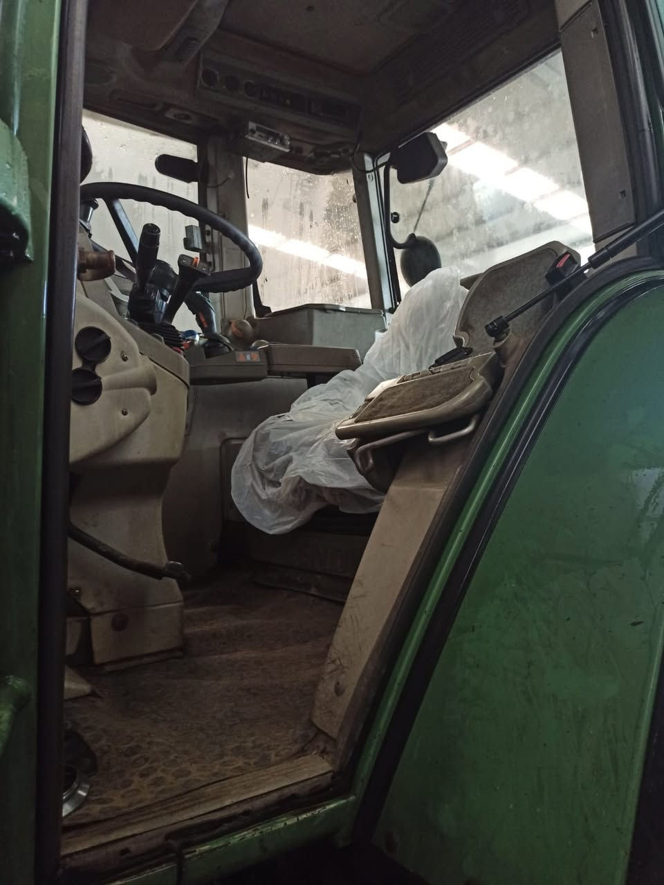 FENDT 818
Año:  2005
Horas: 17064
Precio:  24.500€


**إذا كنت صاحب هذا الإعلان وتريد حذفه لأي سبب، رجاءا أرسل رسالة إلى الدعم الفني**