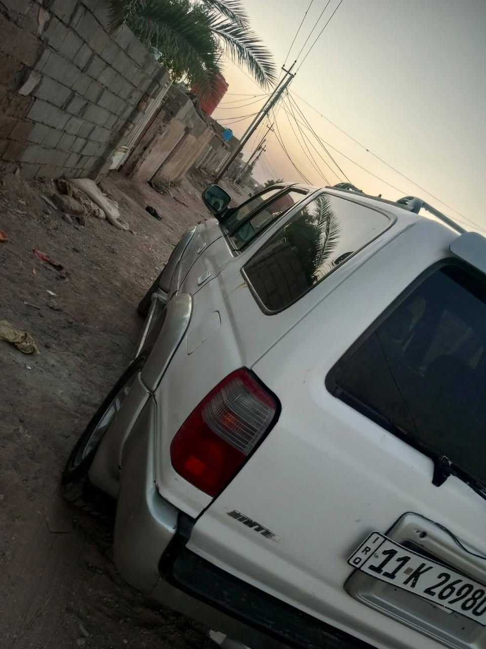 سلام عليكم سياره للبيع تيوته فورنر موديل 2000 كير مكينه خير من الله مكينه 3000 سياره بسمي رقم نكليزي سنويه لحد 2030 مصفره غرامات تبريد ثلج مكان واسط مركز مدينه حداده ستوني مسويها 
السعر 70 وبيها مجال شي قليل 

رقم التليفون ***********
