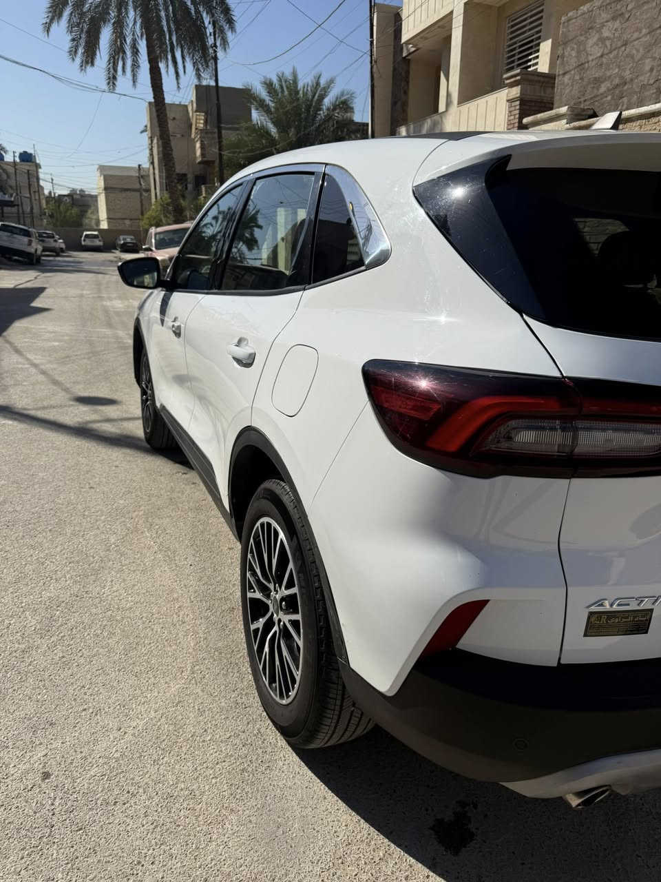 فورد اسكيب 2023 هايبرد
محرك 4 سلندر 2500 هايبرد 
ماشية 15 الف ميل 
صور الحادث مرفقة صبغ 3 قطع 
راديترات البلادية مامبدلة
شاشة كبيرة 
حساس وكامرة خلفية 
كشن كهرباء 
السعر 148 

بغداد الدورة 
***********
