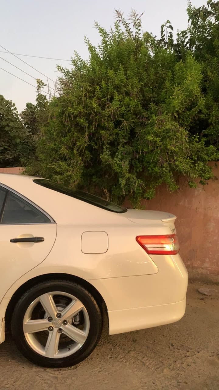 كامرى خليجى فول فول رقم نوى  كيرو مكينه تبريد كارباي و دارو به ردي به شه رت هه موو شتى تازه يه  به ناو كردن غرامه تحويل وكاله به شه رت ١٠ ورقه غرامه ي له سه ره دواي محامله ده كرينمه وه   سونرم داناوه  واتساب *********** أربيل, العراق
