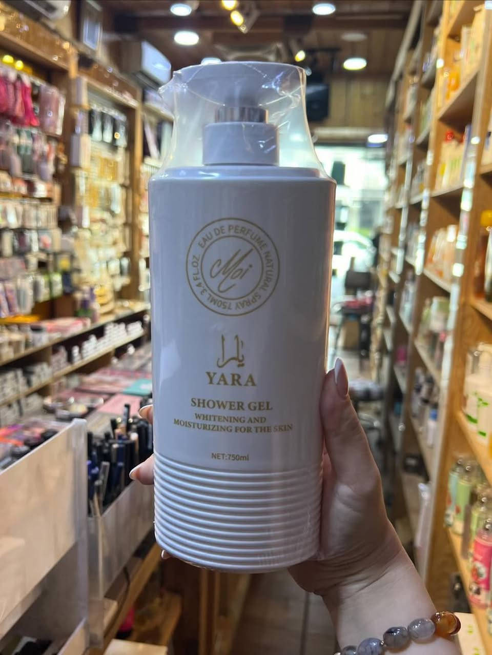 شاور جسم  💖 MALAK 
 انتعاش ونظافة وعطر ماله مثيل
🌸 يعمل على تنضيف و ترطيب البشرة
🌸 يعطي البشرة نعومة وترطيب
🌸 ينعش الجسم ويخلي عطره فواح
سائل استحمام يارا الأصلي 
للجسم بعطور تجنن 
جل استحمام أو غسول 💖
عطره يخبل ويبقى ساعات بعد الاستحمام 
يرطب الجسم يخلي البشرة منعشه

توجد خدمه توصيل لجميع المحافظات


**إذا كنت صاحب هذا الإعلان وتريد حذفه لأي سبب، رجاءا أرسل رسالة إلى الدعم الفني**