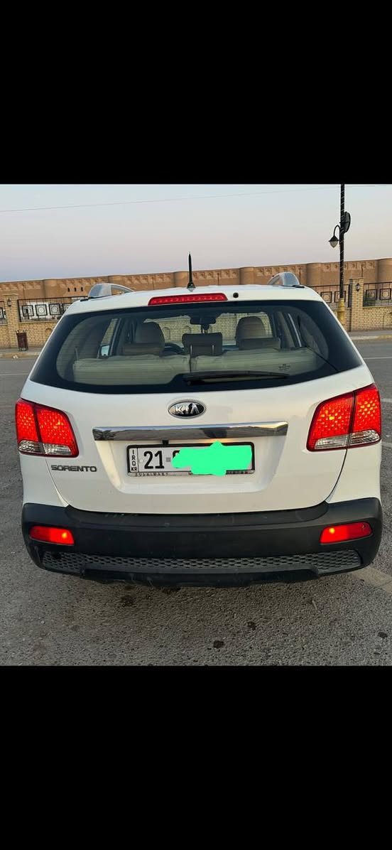 بسم الله الرحمن الرحيم
السلام عليكم
سياره سورنتو خليجي
موديل 2012
گير ومحرك مكفولات شركه
7 راكب
كامره خلفيه
تحويل مباشر
٤ سلندر
السعر 130 قفل 
مكان سامراء 
رقم الهاتف *********** سامراء, صلاح الدين

